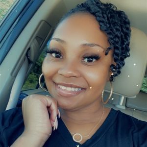 Meet your Posher, Shalana